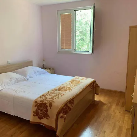 Apartment Nina *